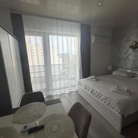 607 B2 Almar Luxury Residence-renting & Free Pool شقة
